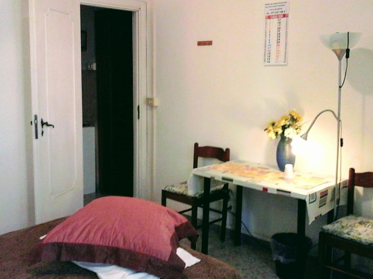 B&B Near Metro' Central Line - Only Wc In The Rooms 15 Minutes To Termini Station 20 To Spagna Square - In The Night Bus 罗马 外观 照片